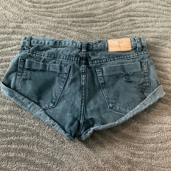 One Teaspoon Faded Black Bandit Shorts - Picture 2 of 5